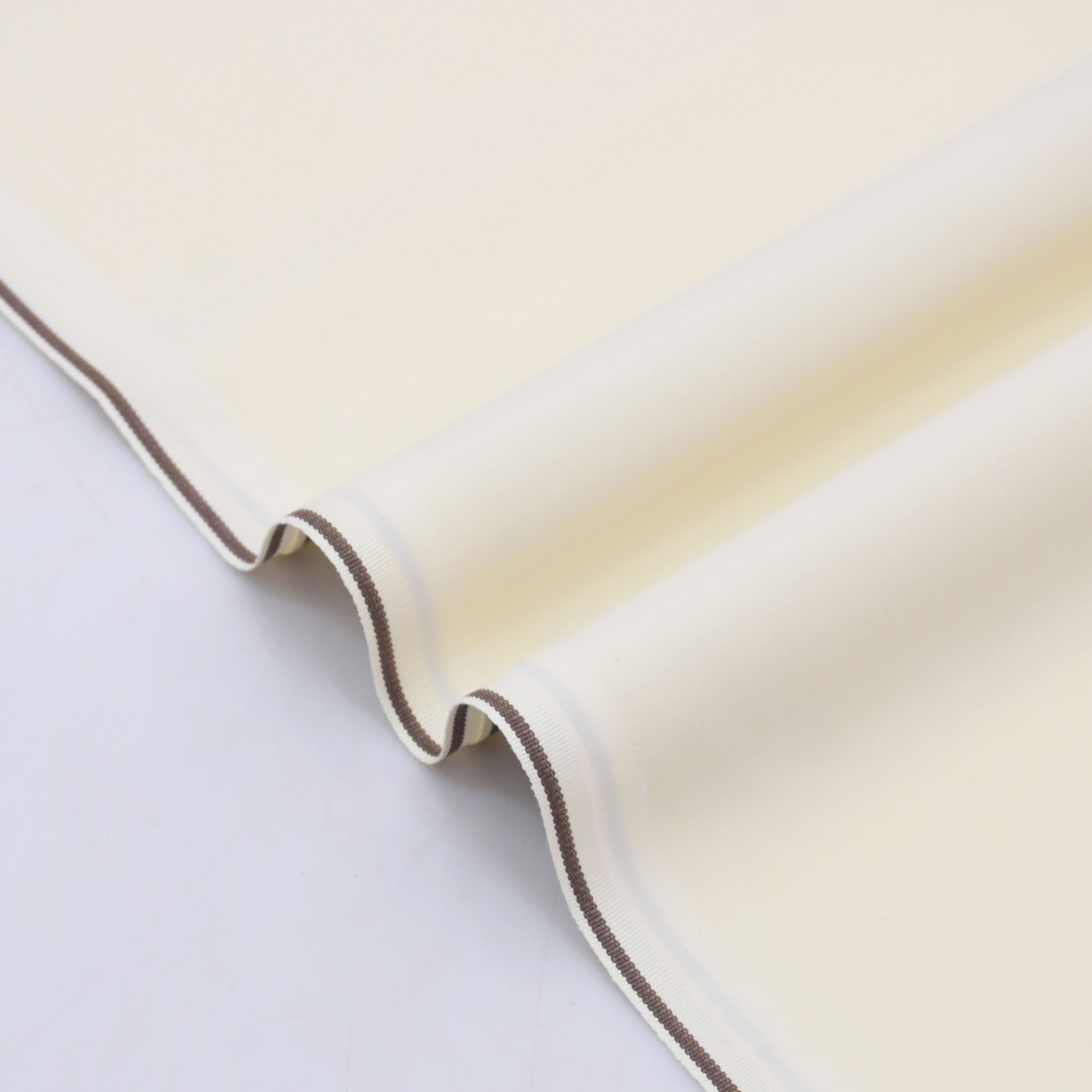 Apple Bosky  Premium Edition Cream